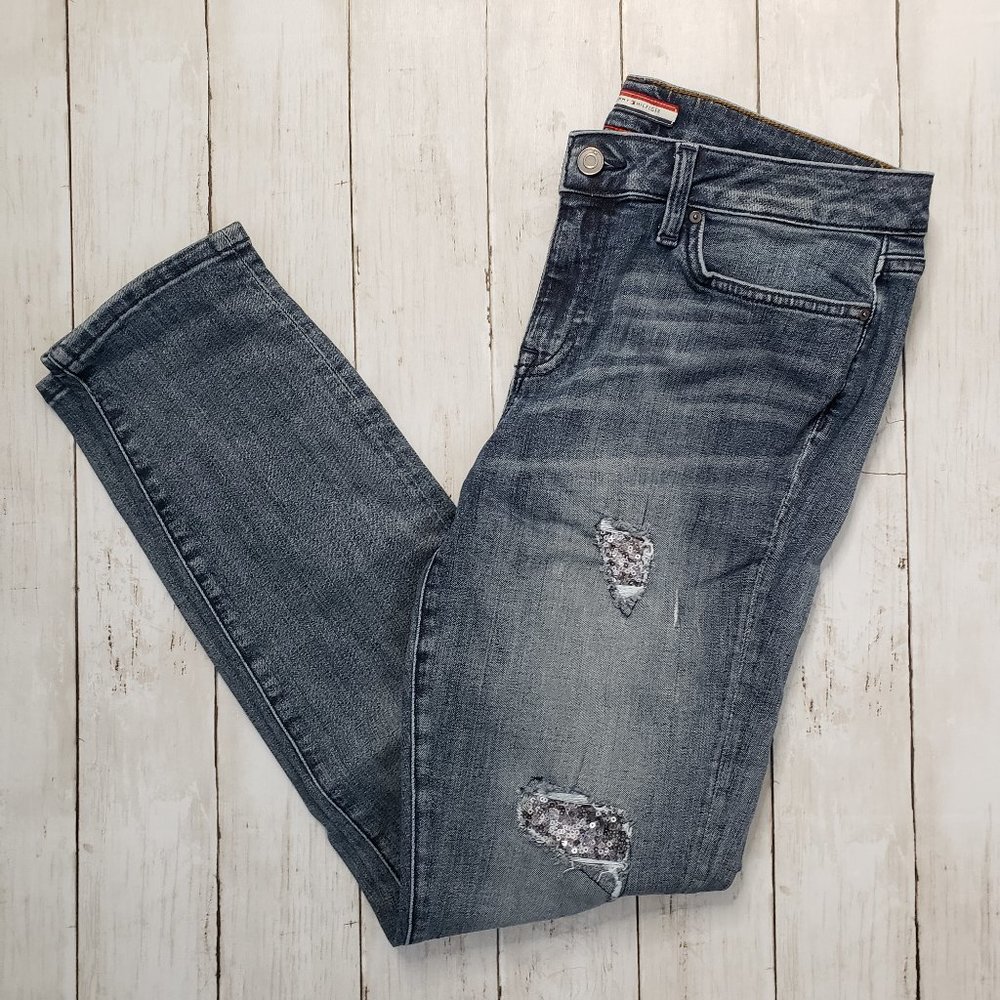 TOMMY HILFIGER Ripped Embellished Skinny Jeans EUC